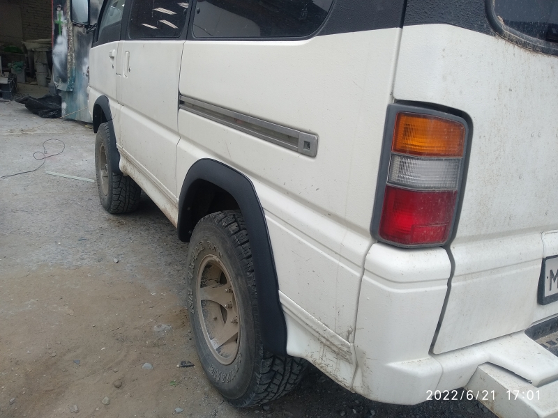 Расширители арок Mitsudishi Delica 25-35 кузов 1