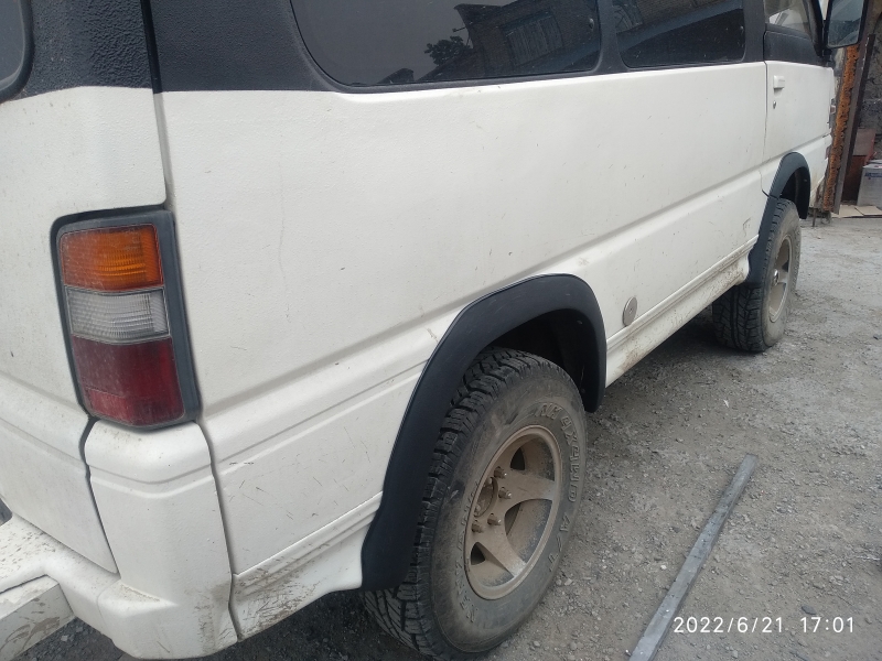 Расширители арок Mitsudishi Delica 25-35 кузов 2