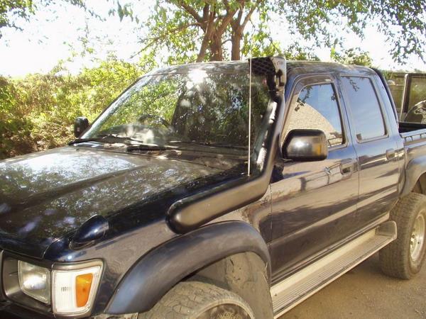 Расширители арок Toyota Hi-Lux - 106, 107