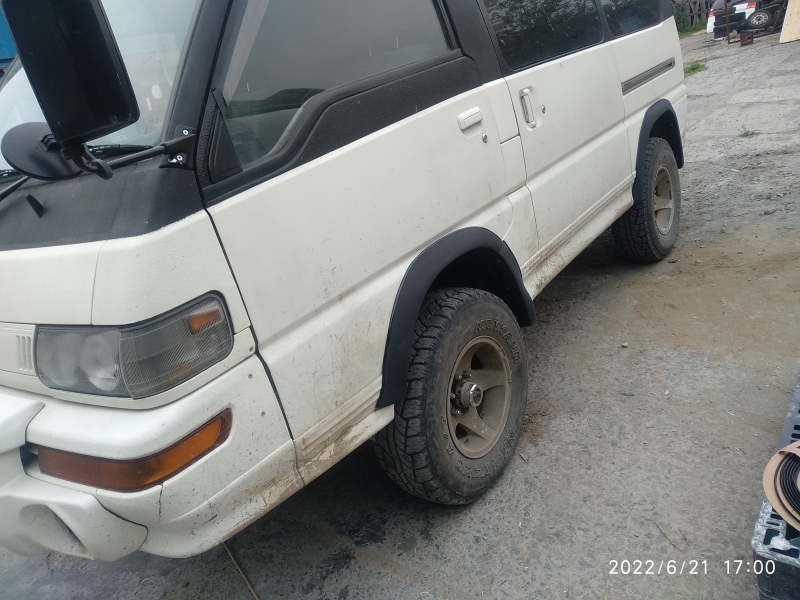Расширители арок Mitsudishi Delica 25-35 кузов 0